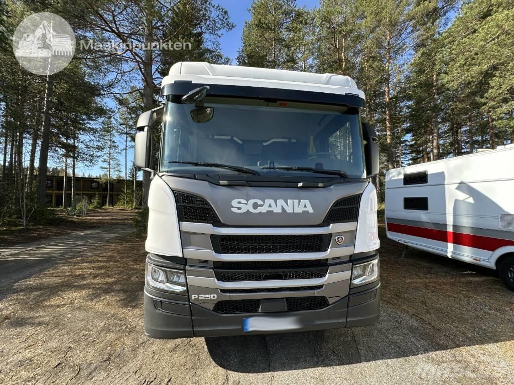 Scania P 250 Skriňová nadstavba