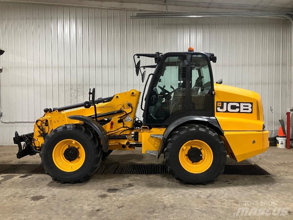 JCB TM 320 Kolesové nakladače