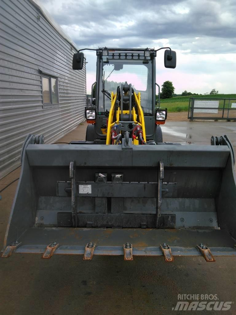 Wacker Neuson WL 34 Kolesové nakladače