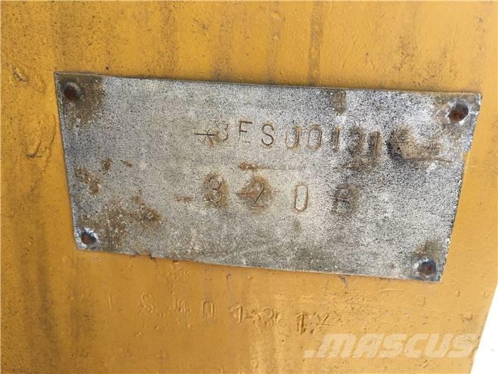 CAT 320 B Pásové rýpadlá