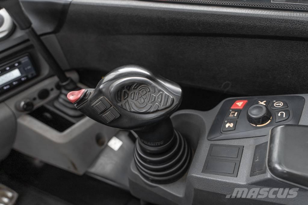 Manitou MLT 630 Teleskopické manipulátory