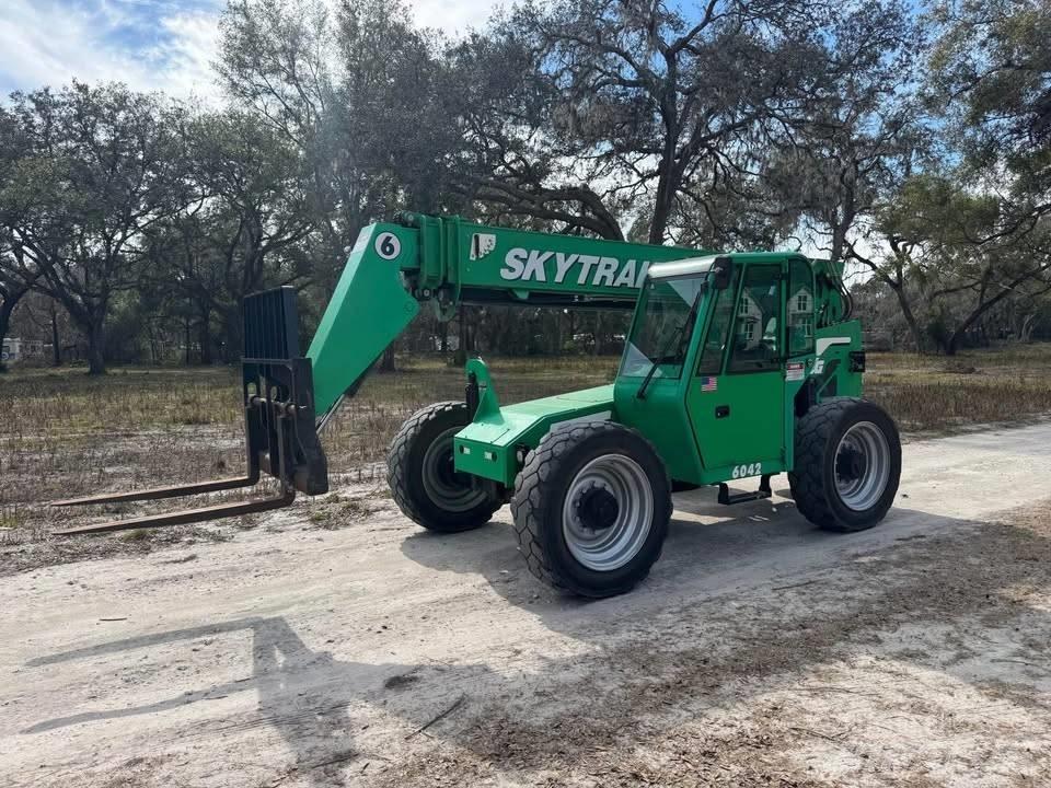 JLG 6042 Teleskopické manipulátory