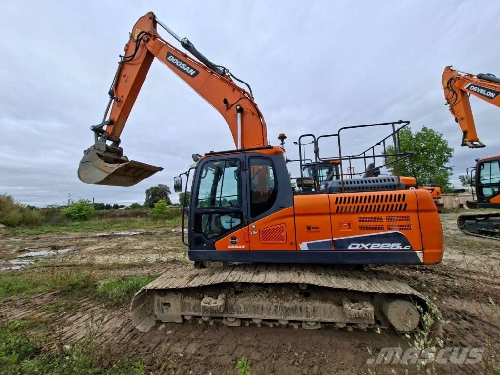 Doosan DX 225 LC-5 Pásové rýpadlá