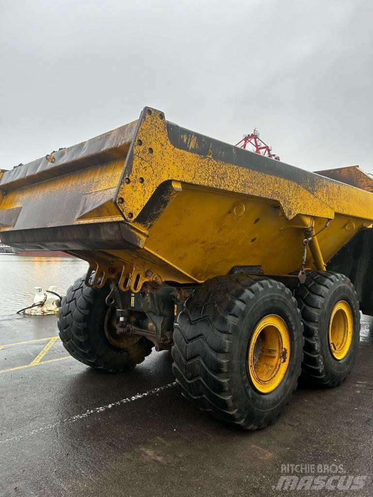 Komatsu HM 300-3 Kĺbové nákladné autá