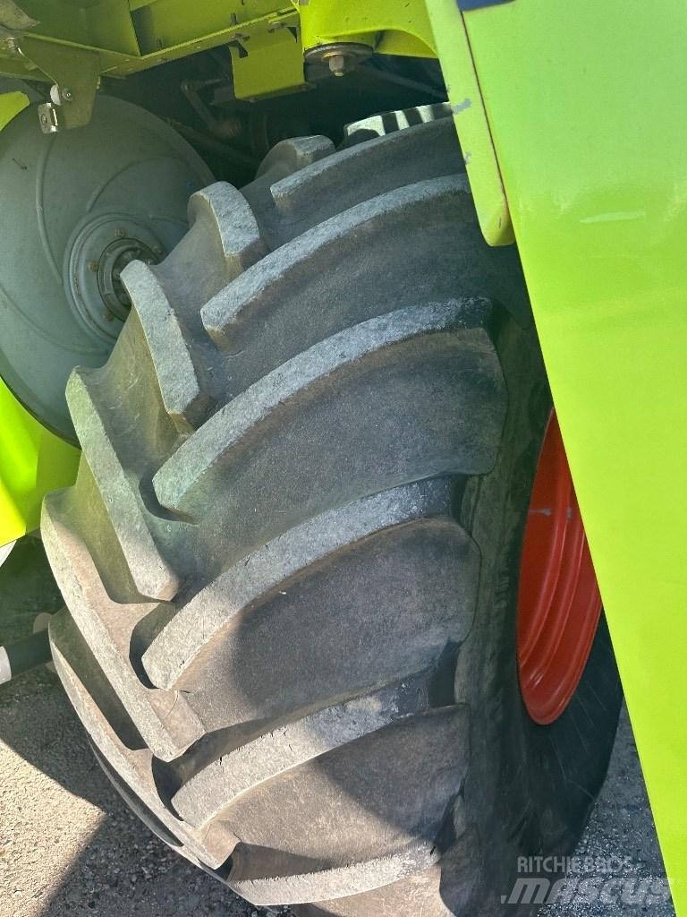 CLAAS Lexion 560 Kombinované zberacie stroje