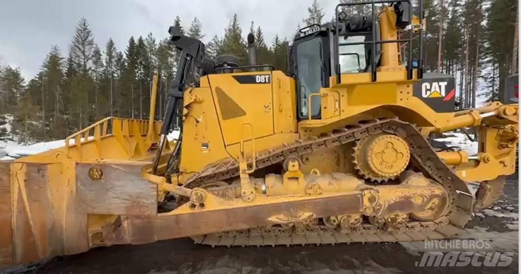 CAT D 8 T Pásové dozéry