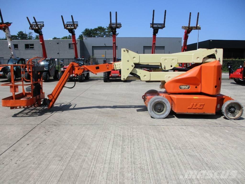 JLG E400 AJPN (146) Kompaktné samohybné kĺbové plošiny
