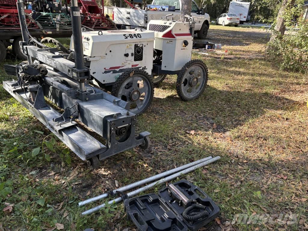 Somero S-840 Výložníky betónu