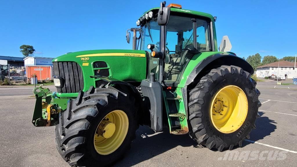 John Deere 7430 AP Traktory