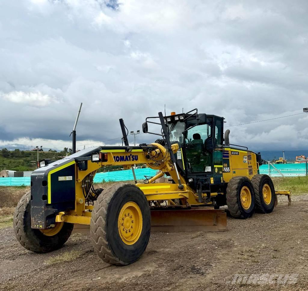 Komatsu GD555-5 Grejdery