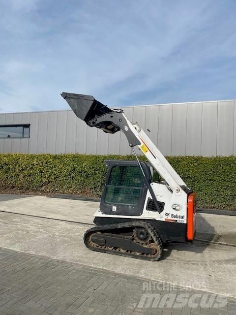 Takeuchi TL 230 Šmykom riadené nakladače
