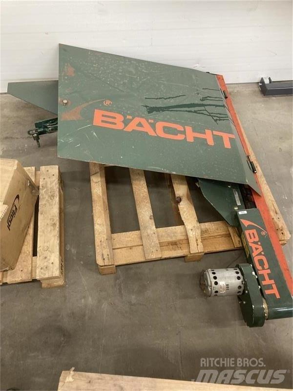 CLAAS BACHT SIDEKNIV Príslušenstvo a náhradné diely ku kombajnom