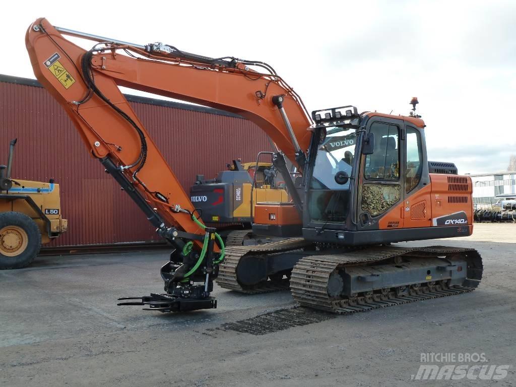 Doosan DX140LC-5 Pásové rýpadlá