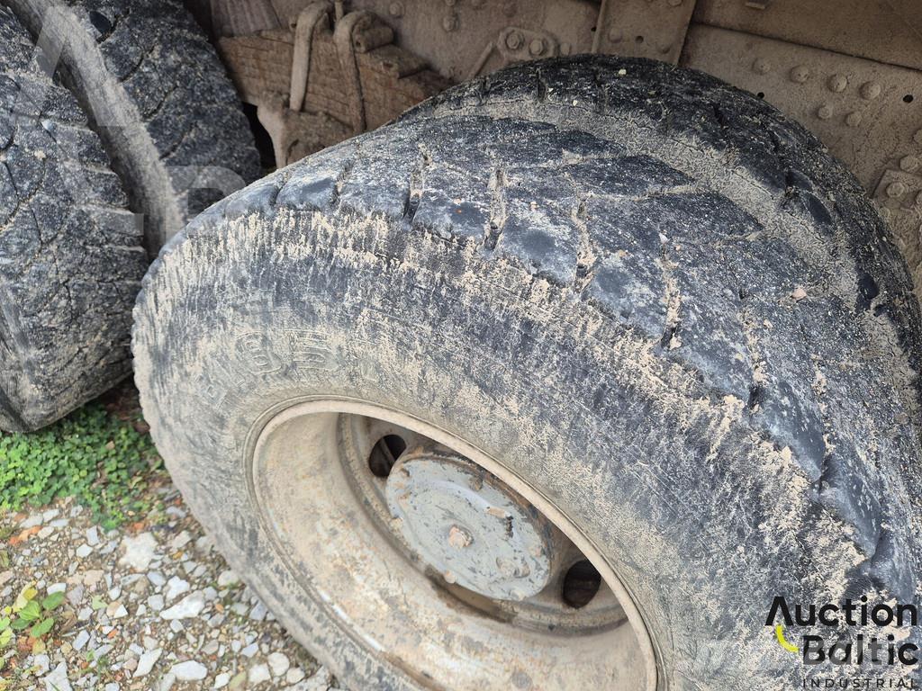 Iveco 260-34 Cisternové nákladné vozidlá