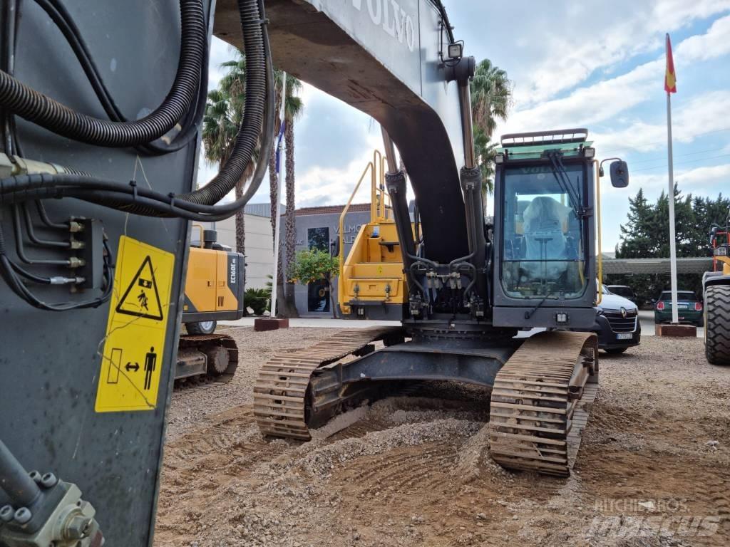 Volvo EC 300 E Pásové rýpadlá