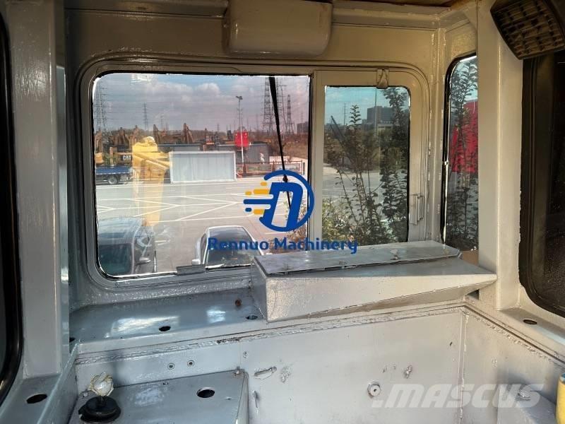 CAT D 10 R Pásové dozéry