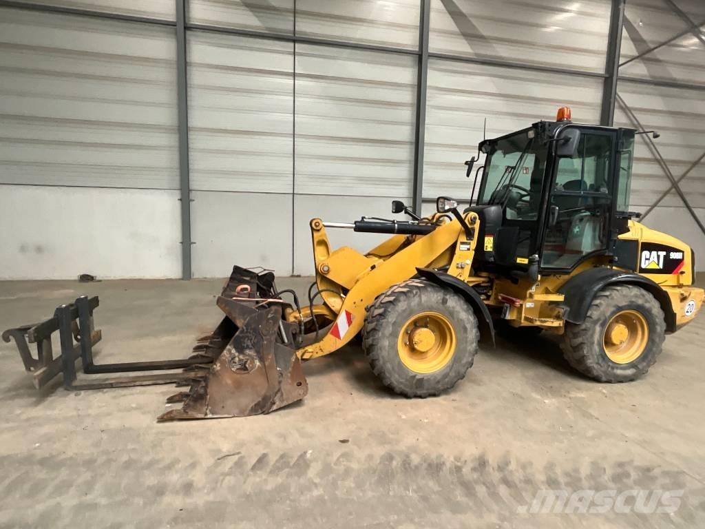 CAT 908 H 2 Kolesové nakladače