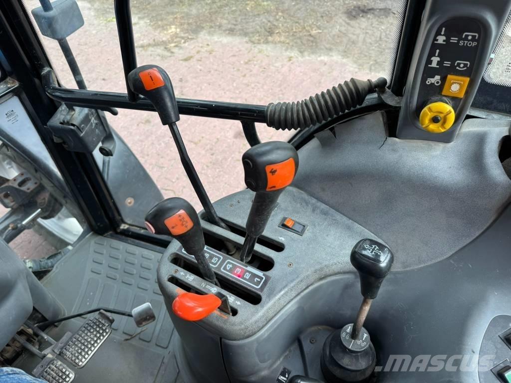 New Holland TS90 Traktory