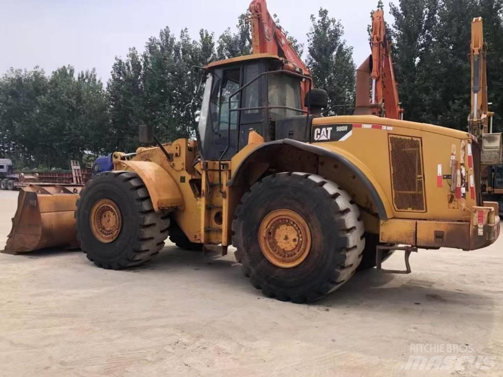 CAT 980 H Kolesové nakladače