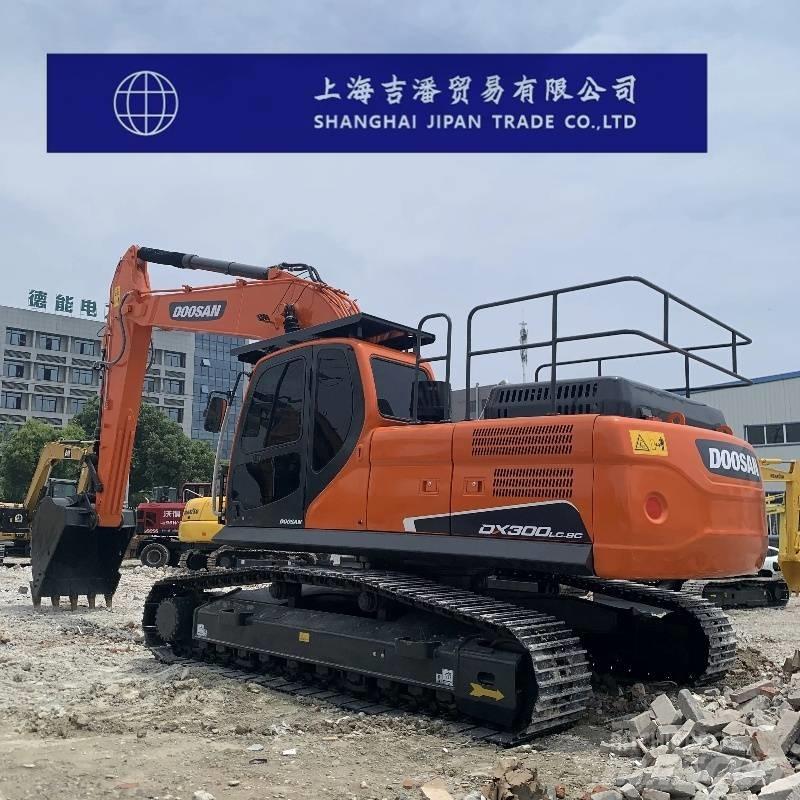 Doosan DX 300 Pásové rýpadlá