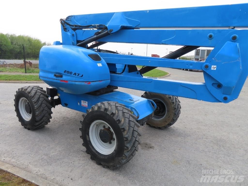 Manitou 200 ATJ Kĺbové plošiny