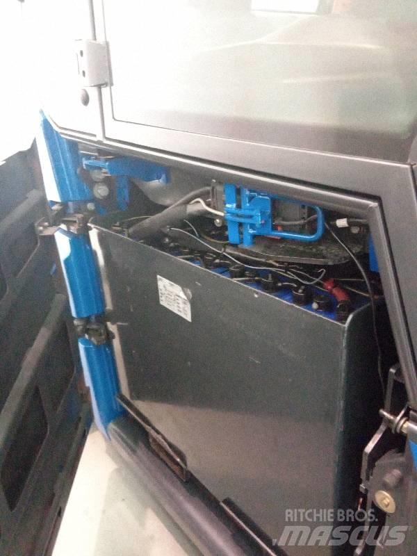 Linde E 80 Akumulátorové vozíky