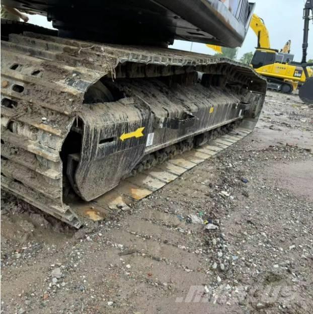 Hitachi ZX200 Pásové rýpadlá