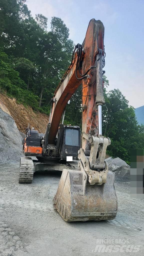 Doosan DX 300 LC-5 Pásové rýpadlá
