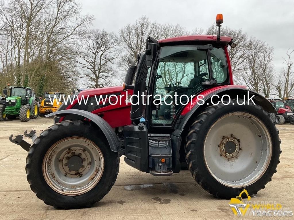 Valtra N 124 Traktory