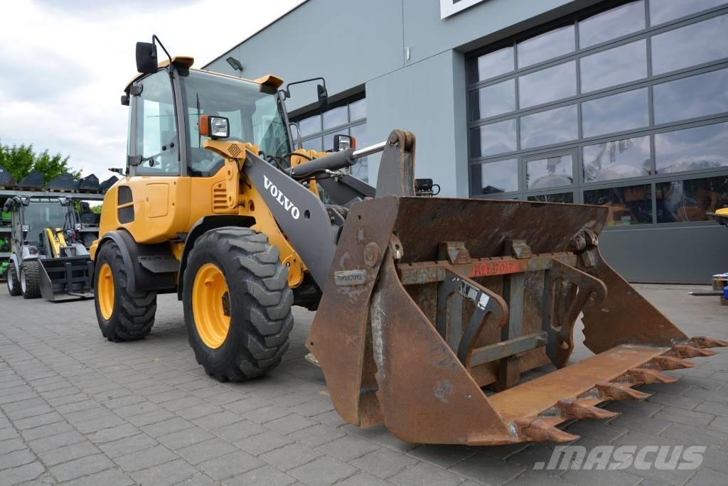 Volvo L 25 F Z Kolesové nakladače