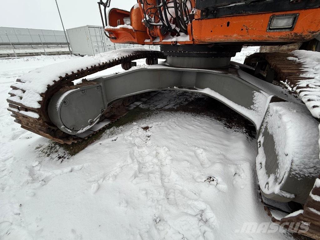 Doosan DX 420 LC Pásové rýpadlá