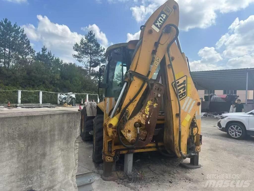 JCB 4 CX Pásové rýpadlá