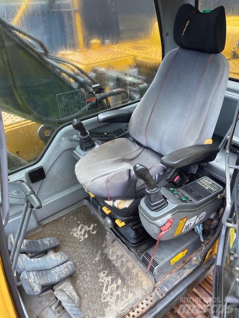 Volvo EC210B Pásové rýpadlá