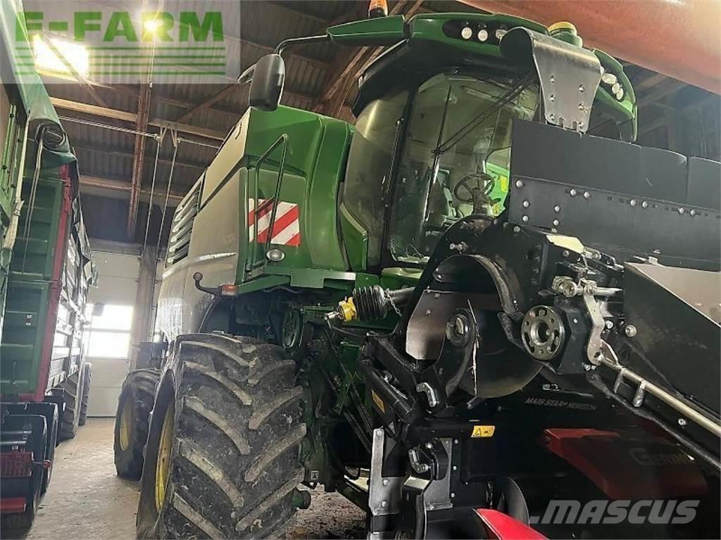 John Deere t670 Kombinované zberacie stroje