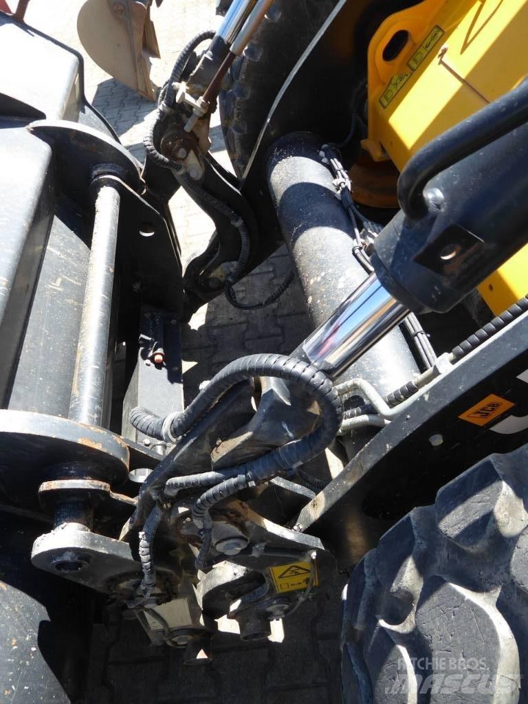 JCB 417 HT Kolesové nakladače
