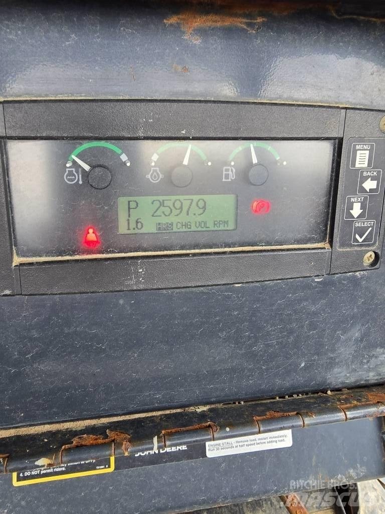 DEERE 450J LGP Pásové dozéry