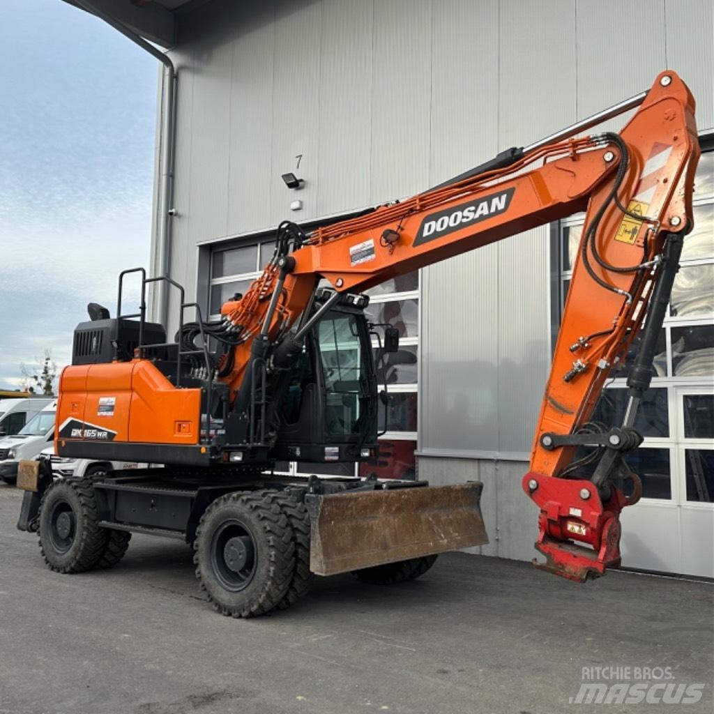 Develon DX165WR-7 Kolesové rýpadlá