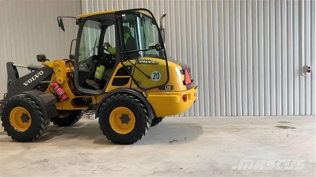 Volvo L 25 F Kolesové nakladače