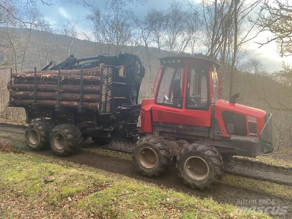 Komatsu 835tx Lesné traktory