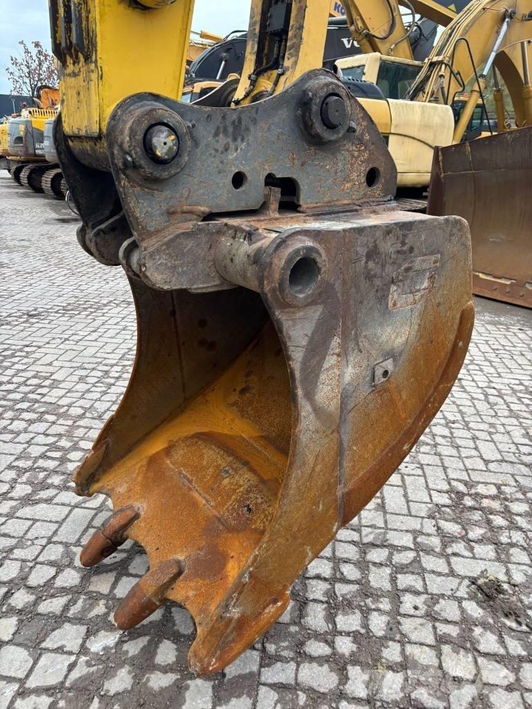 Komatsu PW 180-7 Kolesové rýpadlá