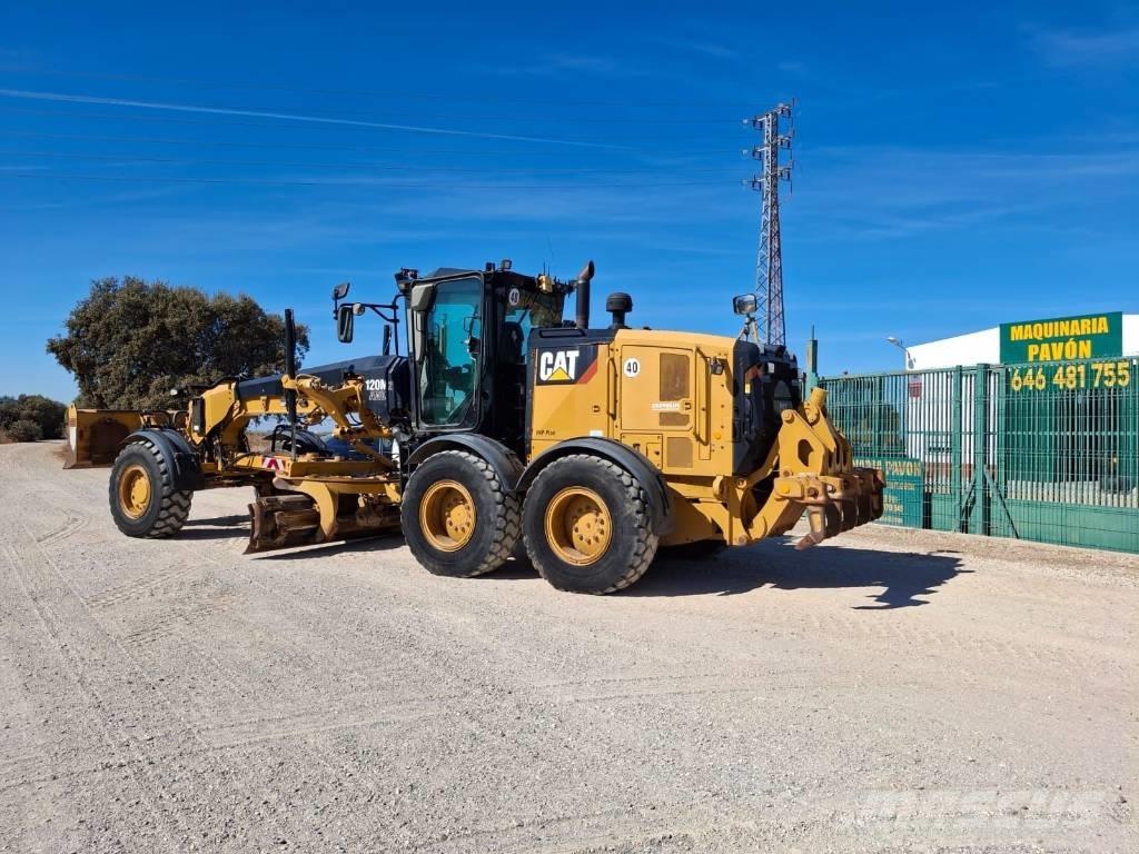 CAT 120 M 2 AWD Grejdery