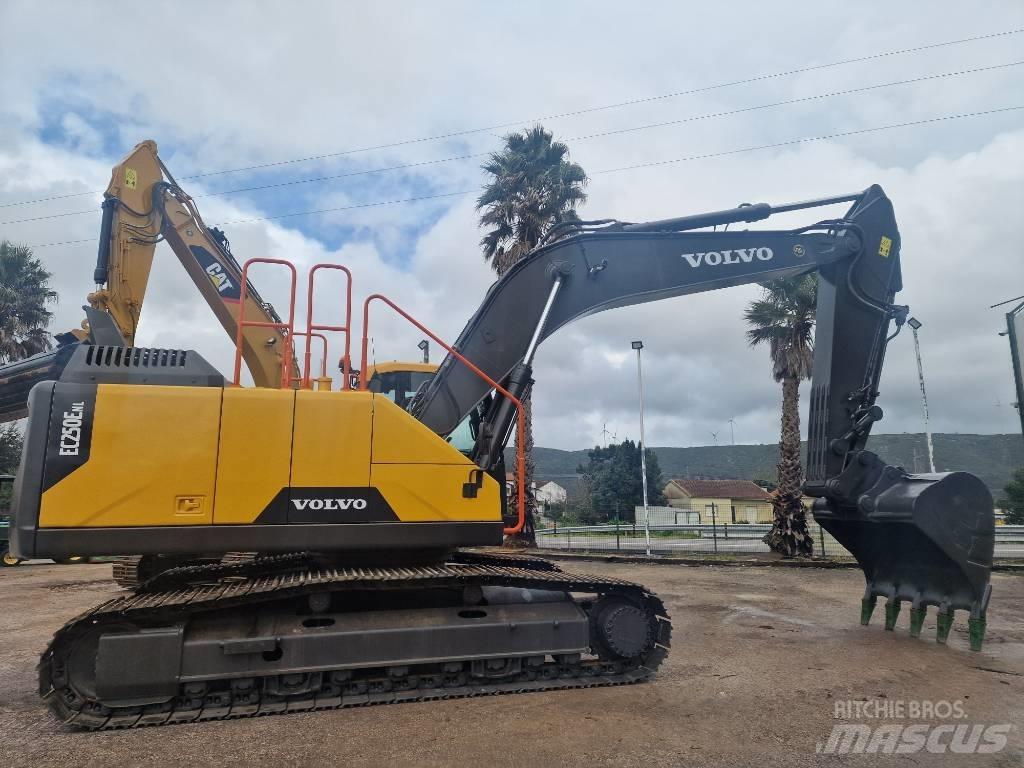 Volvo EC 250 ELN Pásové rýpadlá