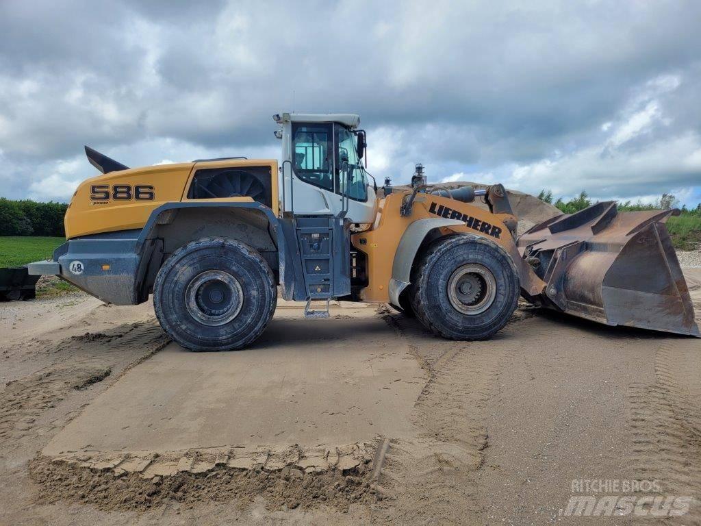 Liebherr L 586 Kolesové nakladače