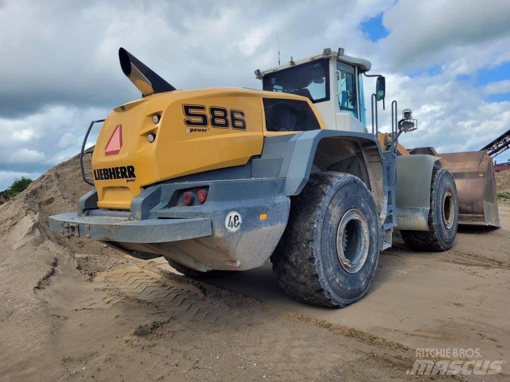 Liebherr L 586 Kolesové nakladače