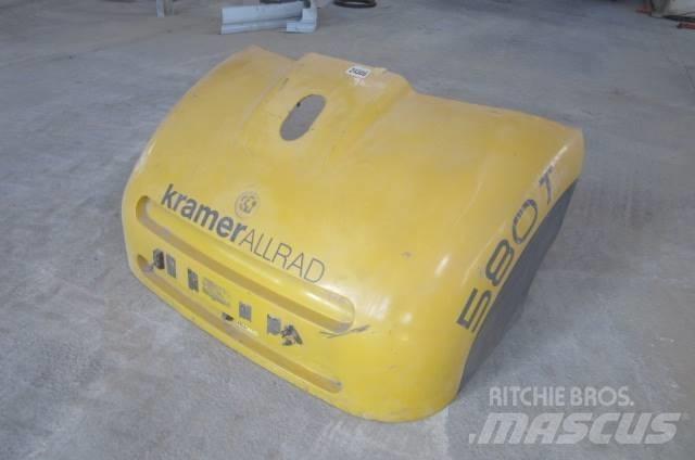 Kramer 580T Kabíny a interiér