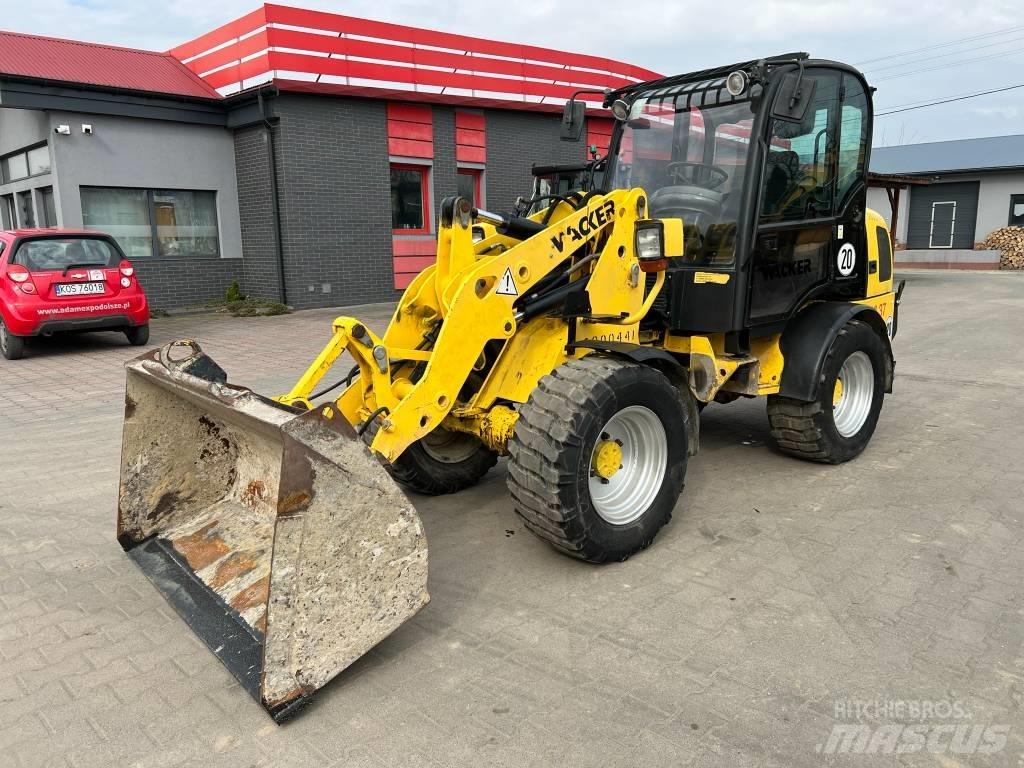 Wacker Neuson WL 37 Kolesové nakladače