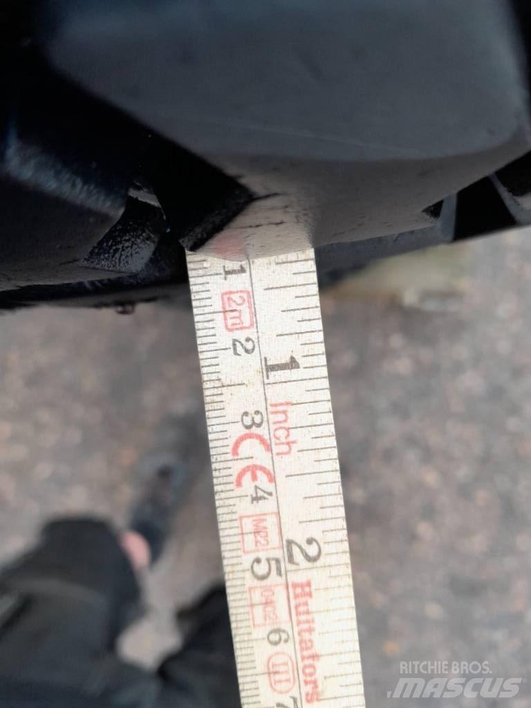 Dunlop 12,5-18 Hjul Pneumatiky, kolesá a ráfiky