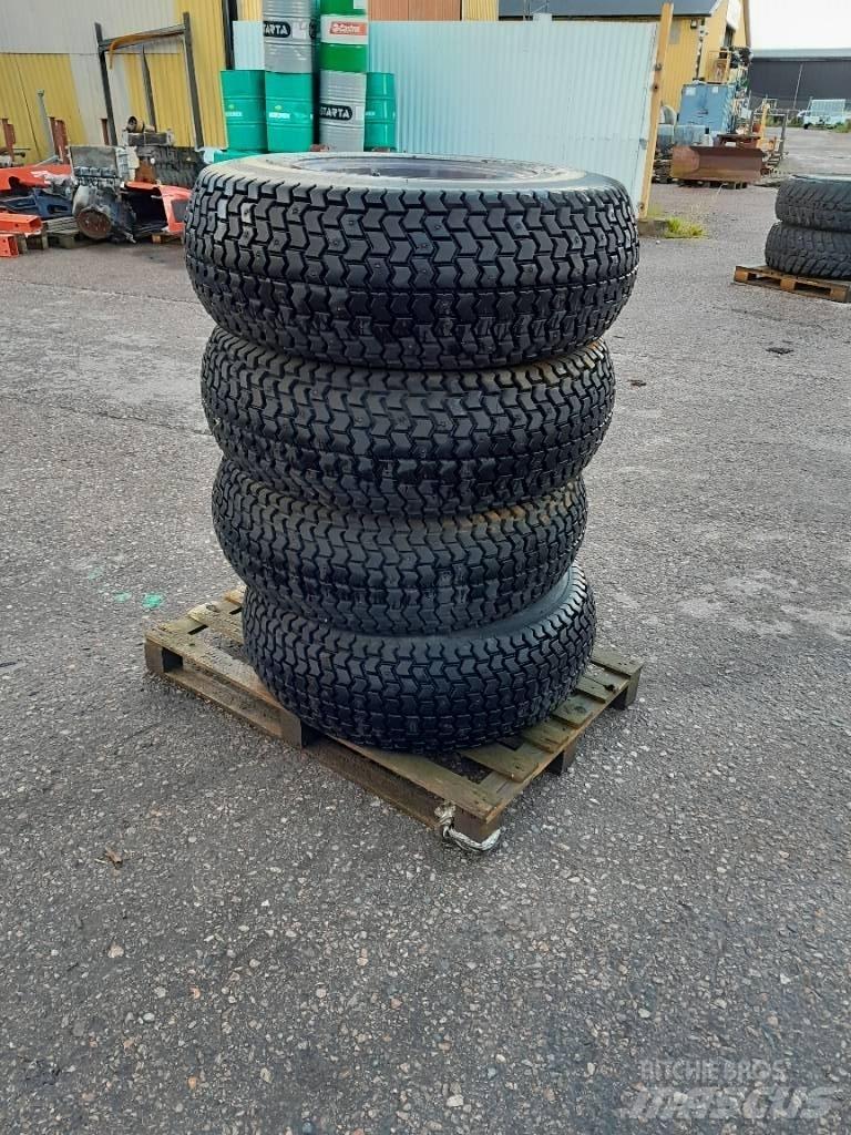 Dunlop 12,5-18 Hjul Pneumatiky, kolesá a ráfiky