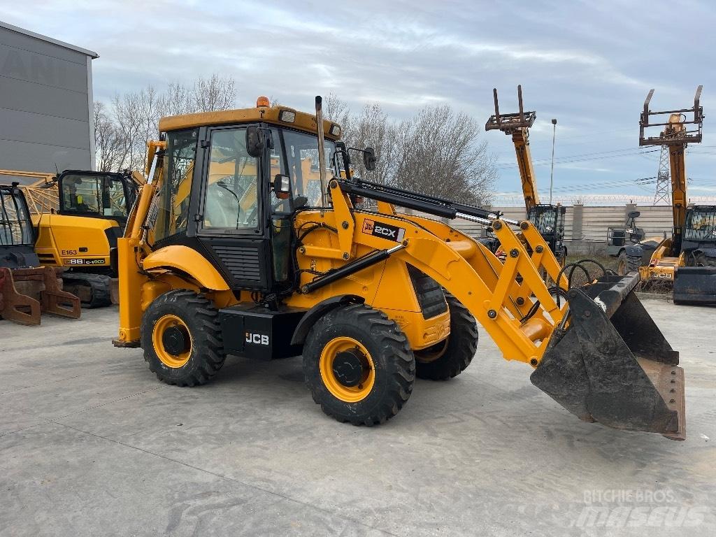 JCB 2 CX Rýpadlo-nakladače