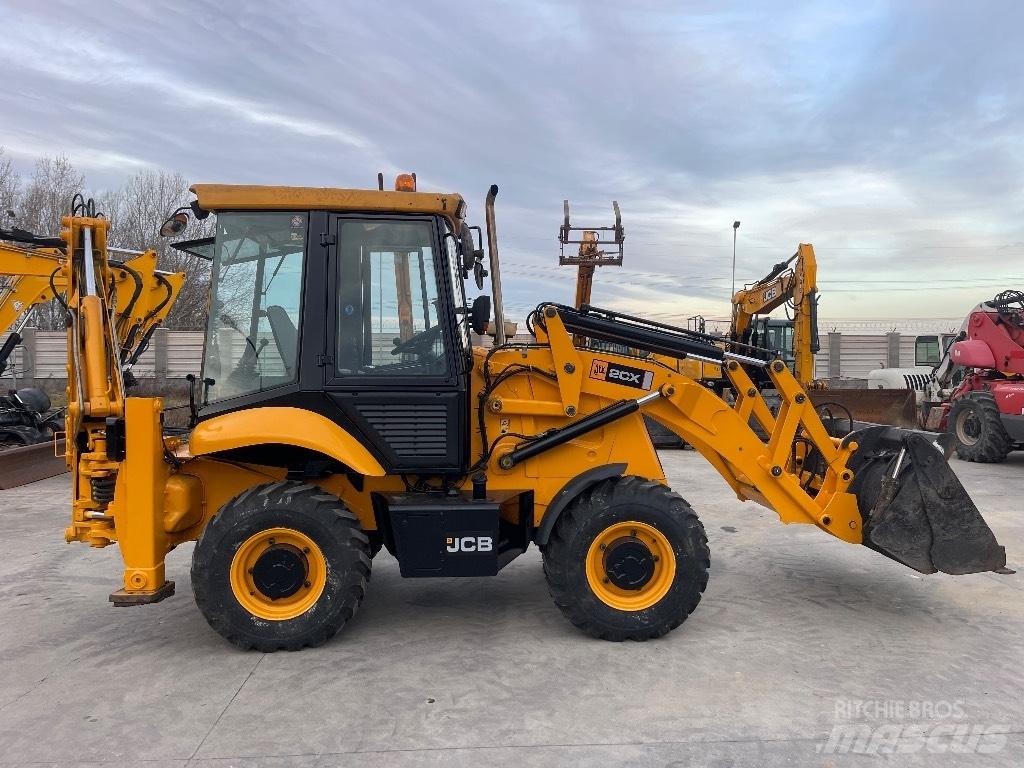 JCB 2 CX Rýpadlo-nakladače